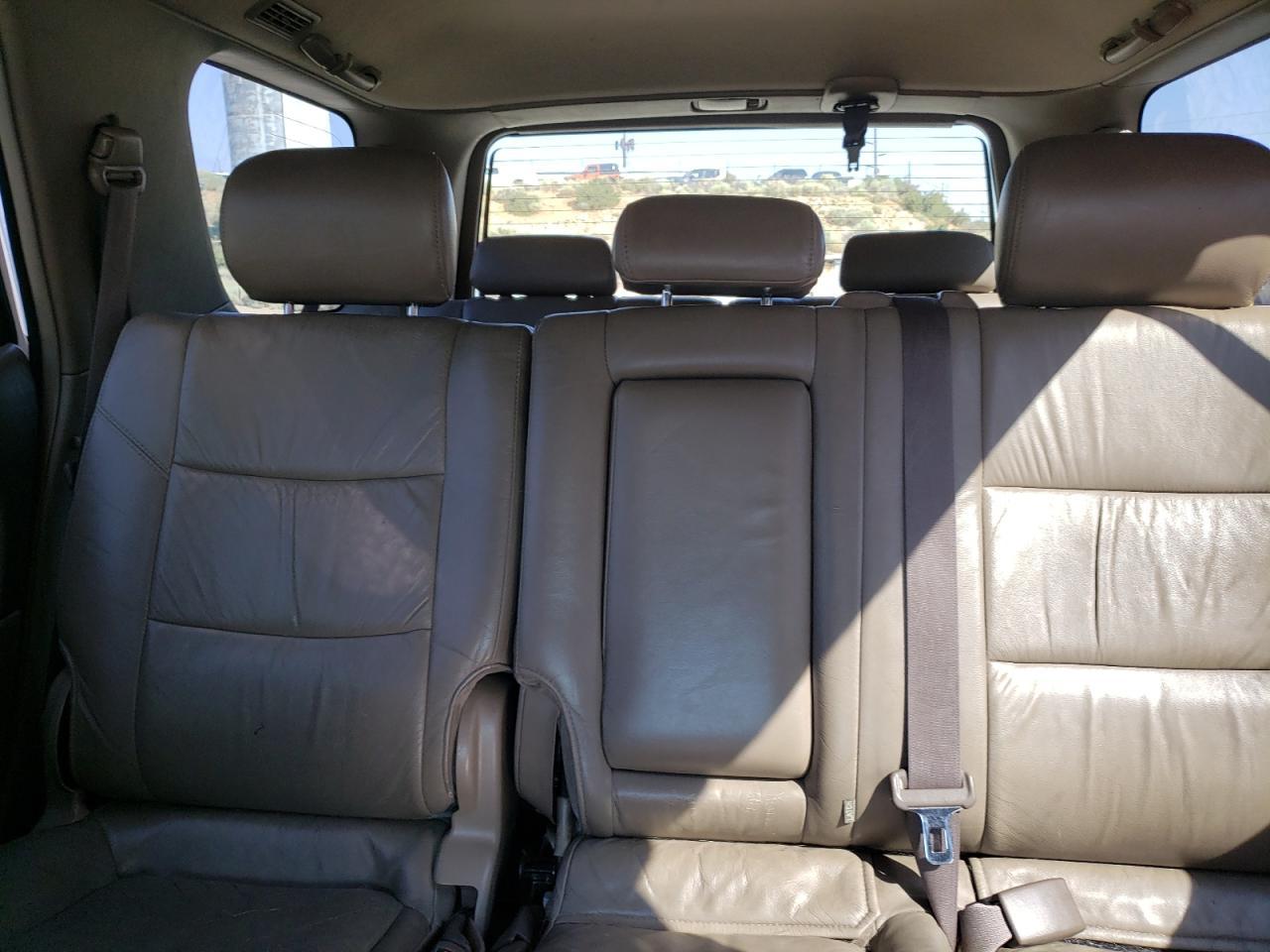 2002 TOYOTA Sequoia
