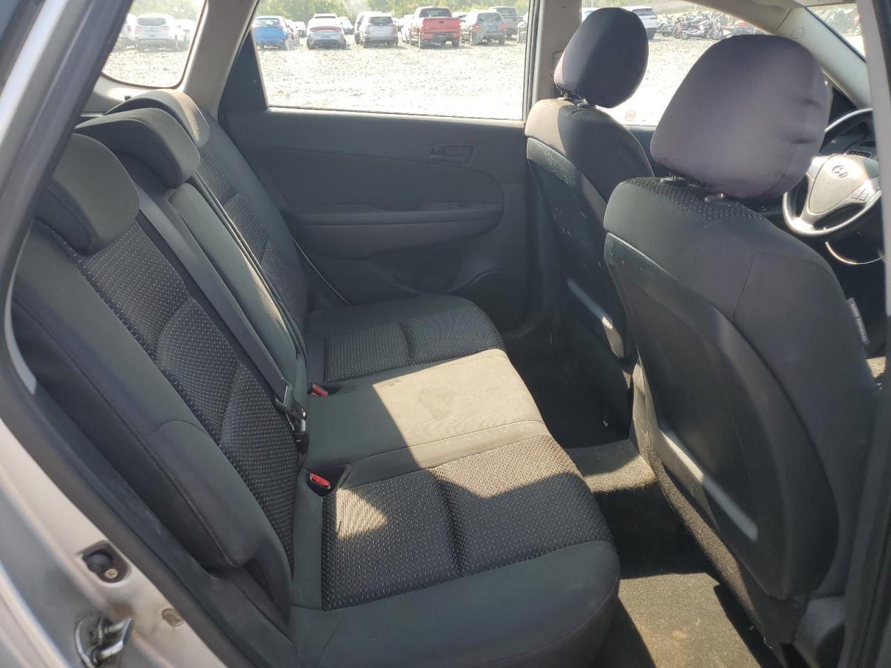 2011 HYUNDAI ELANTRA