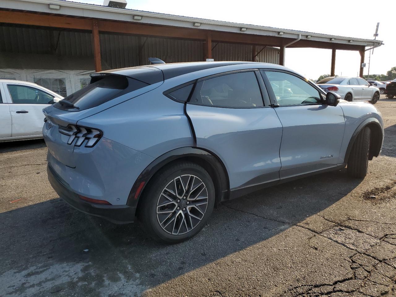2024 FORD Mustang Mach-E