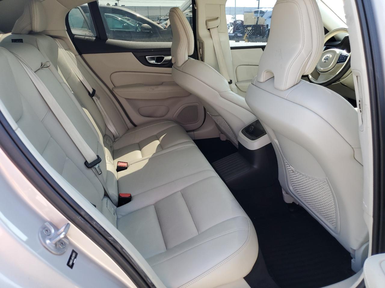 2024 VOLVO S60