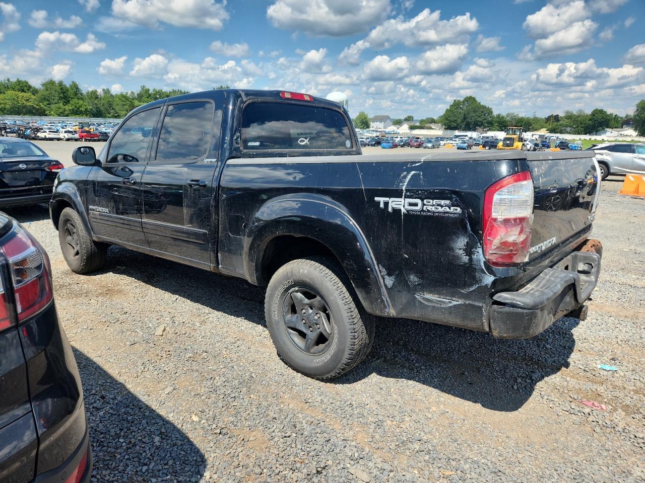 2004 TOYOTA TUNDRA