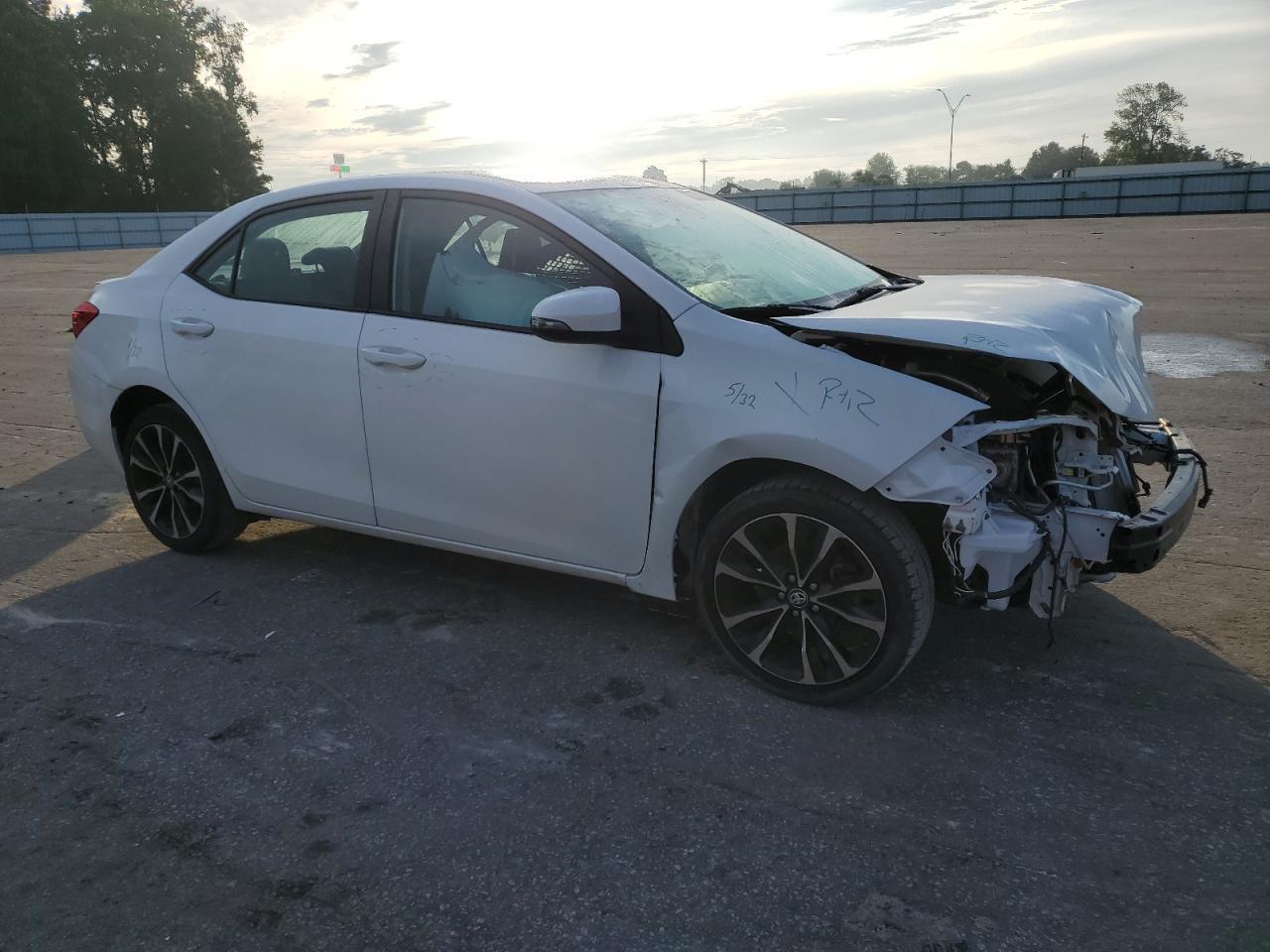 2018 TOYOTA COROLLA