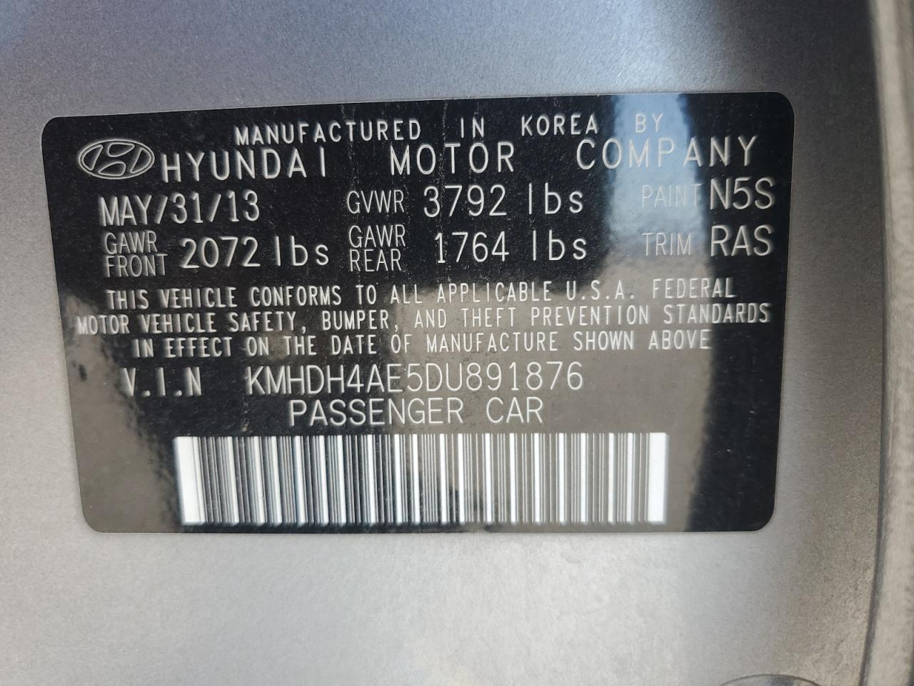 2013 HYUNDAI ELANTRA