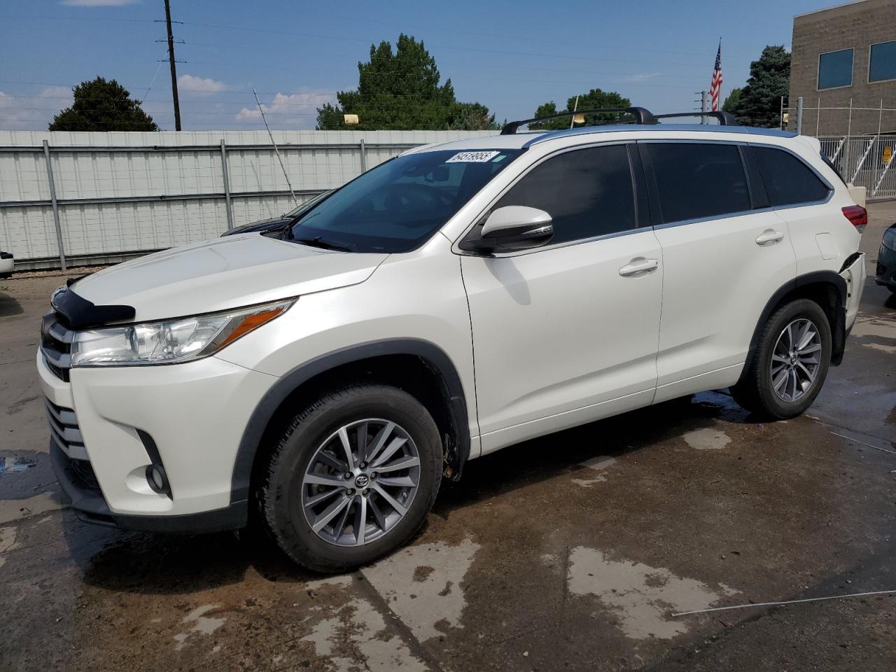 2018 TOYOTA HIGHLANDER