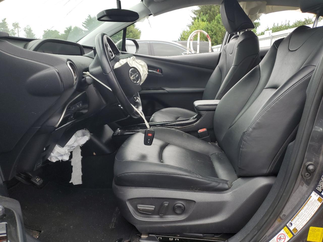 2019 TOYOTA PRIUS