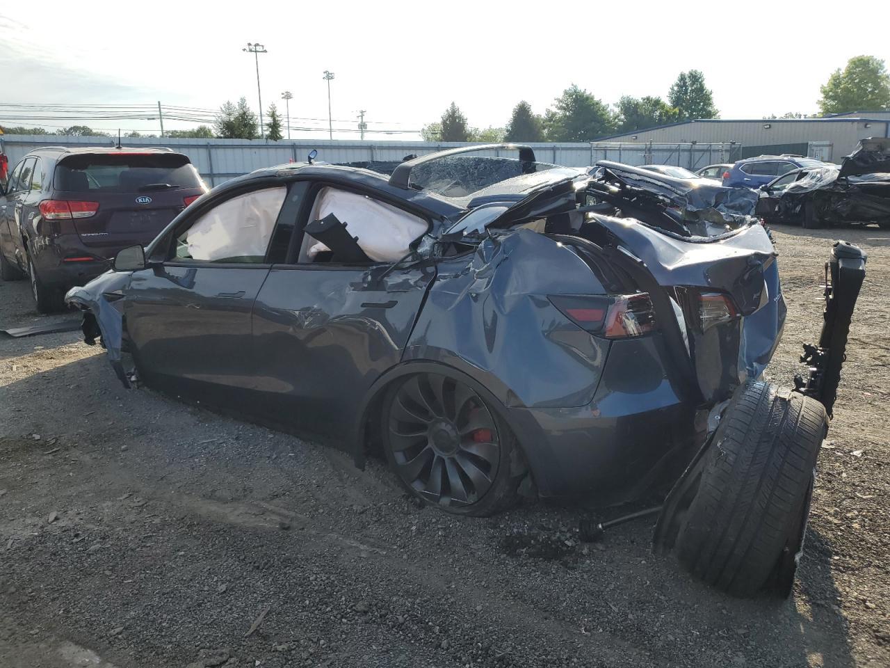 2022 TESLA MODEL Y