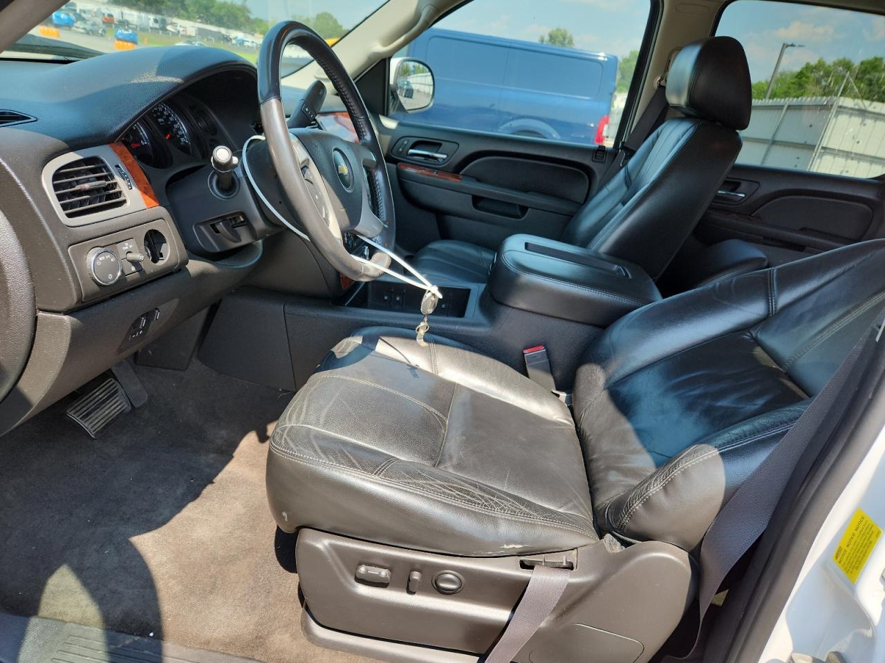 2011 CHEVROLET Tahoe