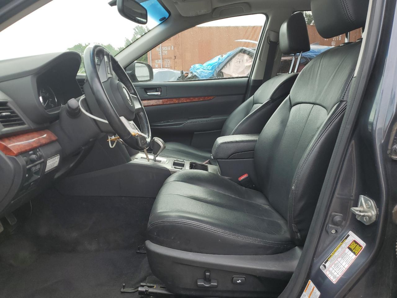 2010 SUBARU Outback