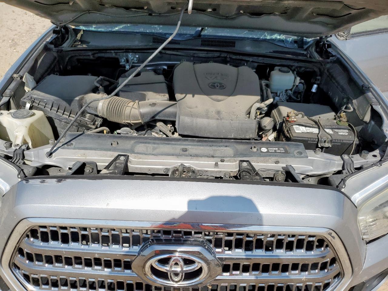 2016 TOYOTA TACOMA