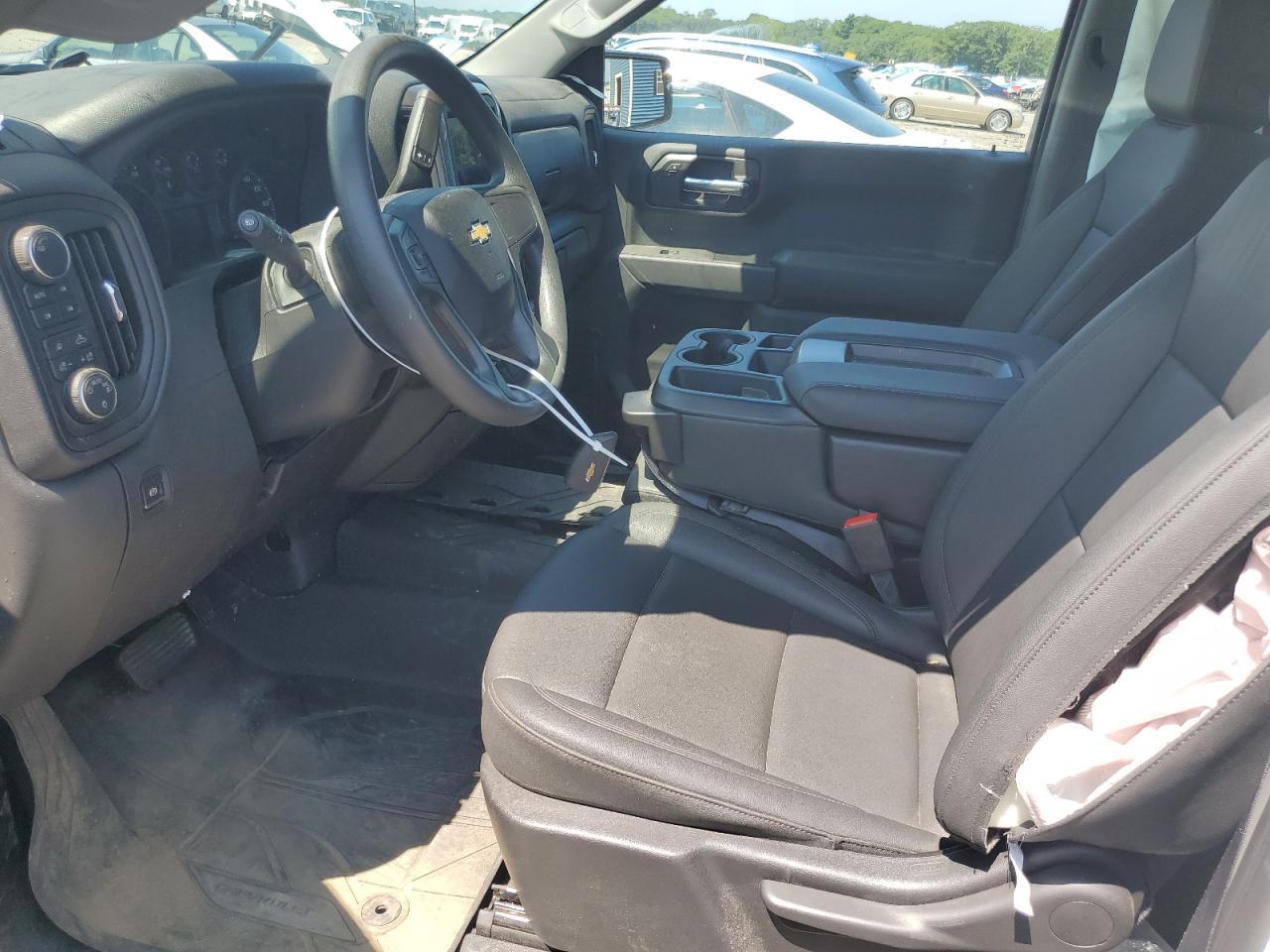 2025 CHEVROLET Silverado
