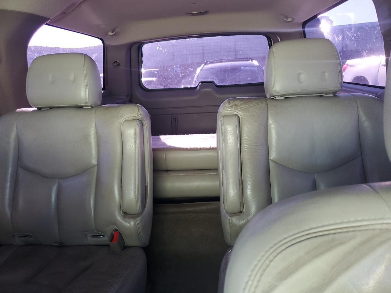 2003 CHEVROLET Suburban