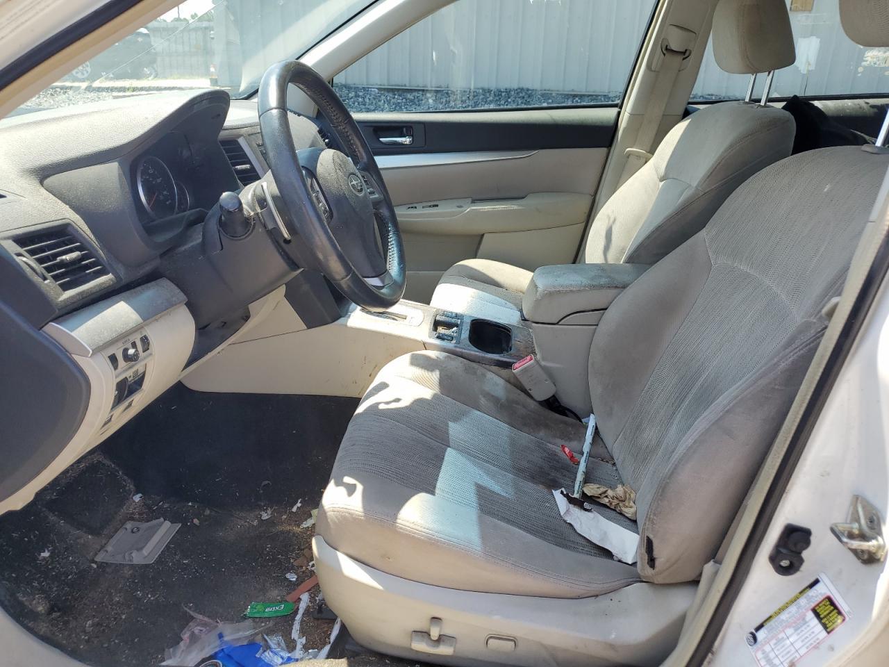 2014 SUBARU Legacy