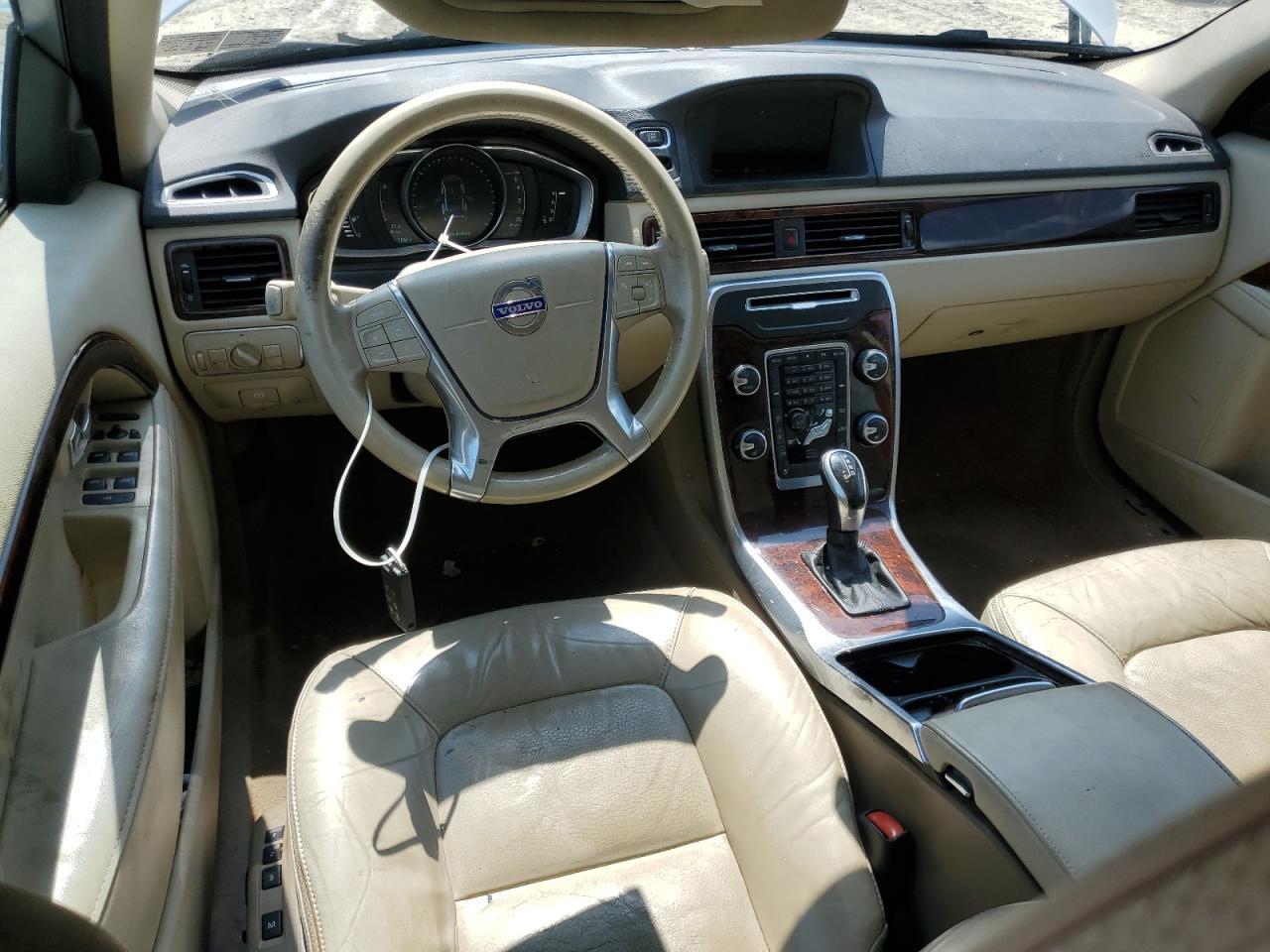 2015 VOLVO XC70