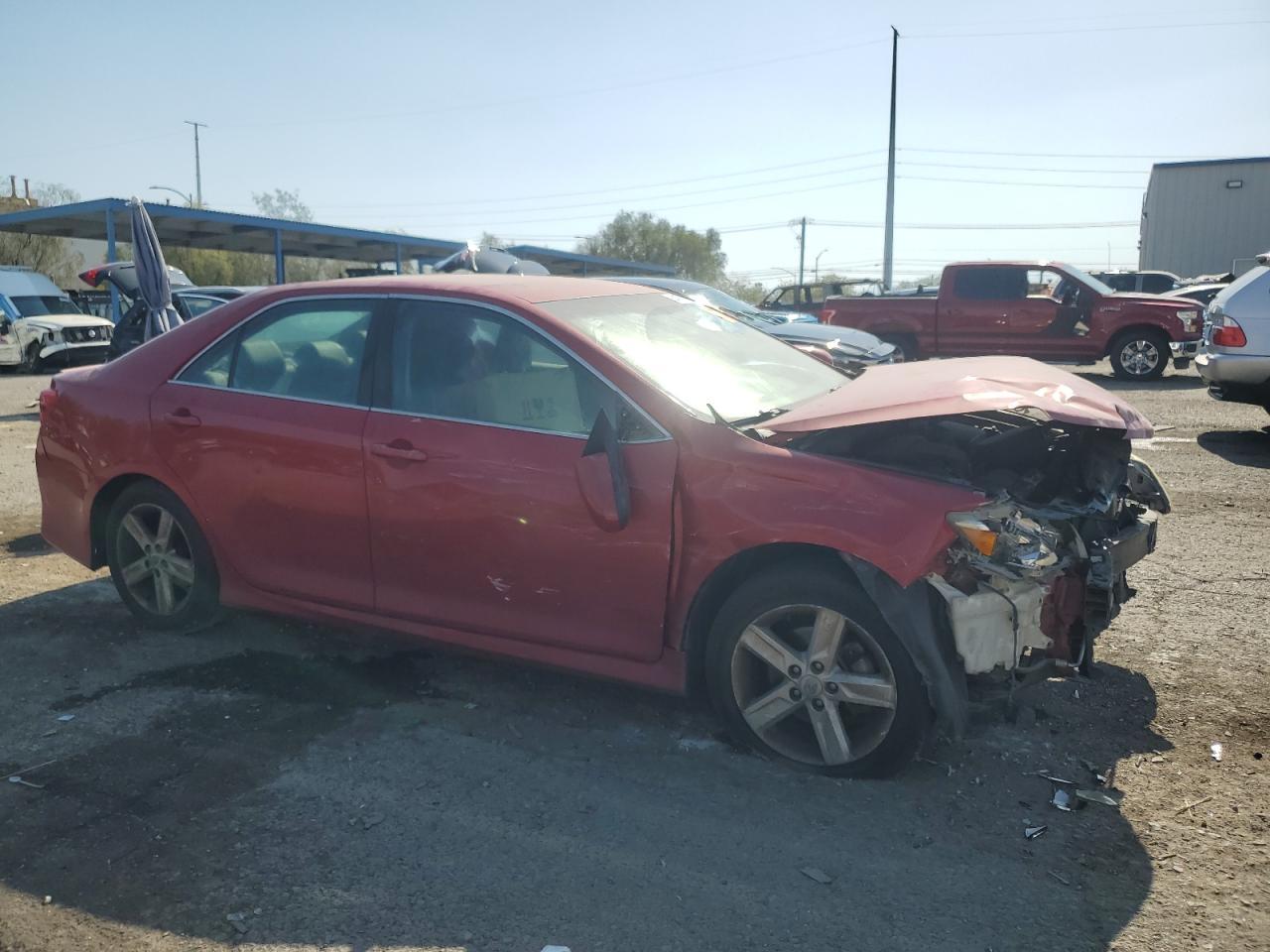 2014 TOYOTA CAMRY