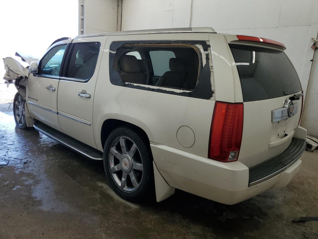 2013 CADILLAC ESCALADE