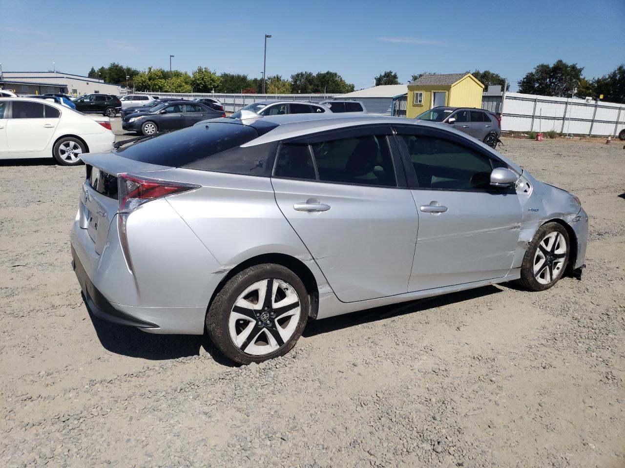2016 TOYOTA PRIUS