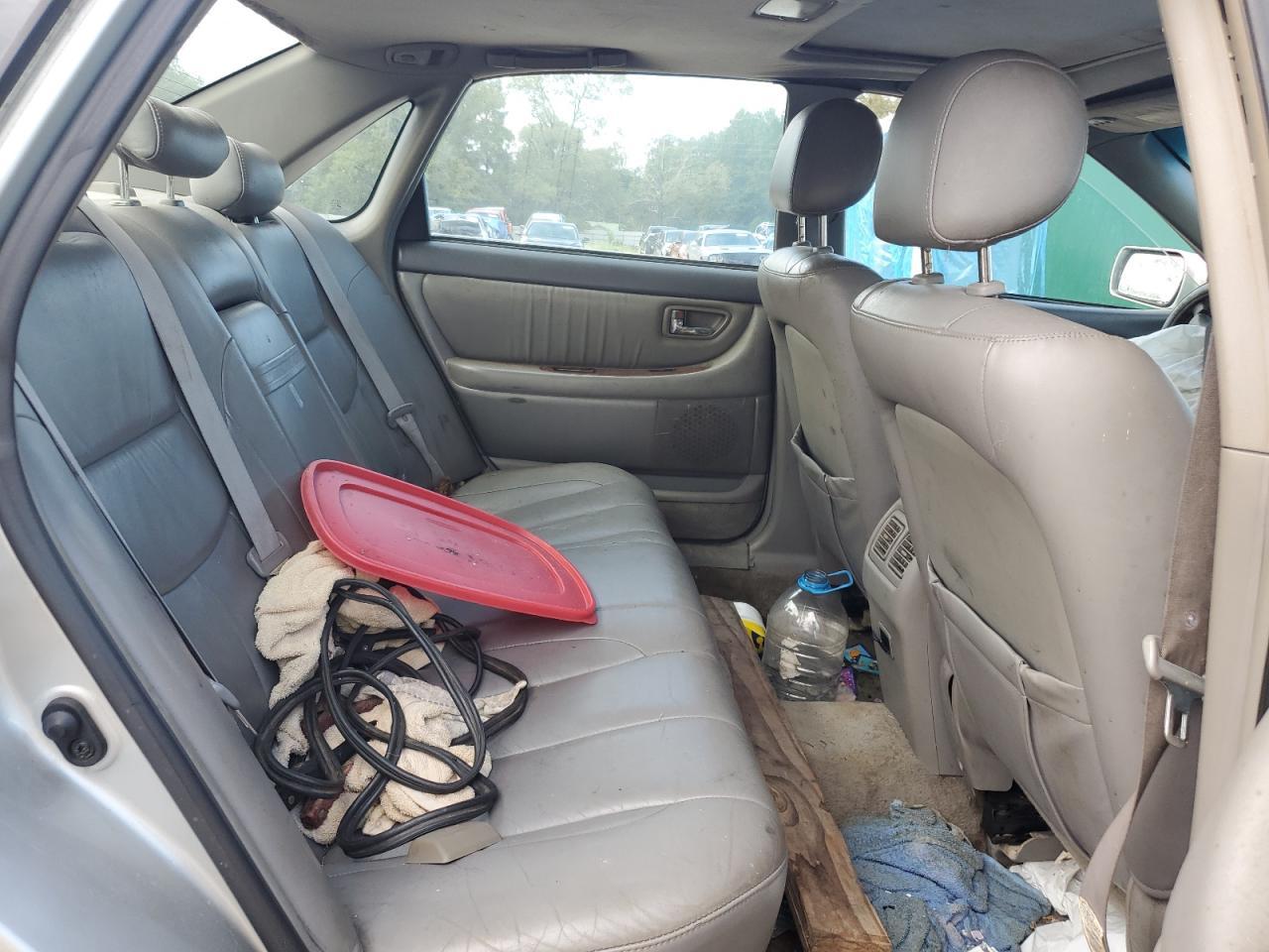2004 TOYOTA Avalon