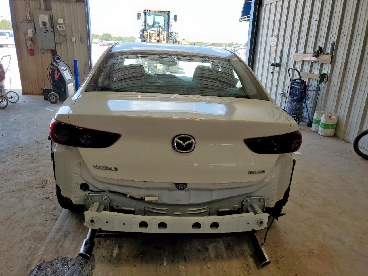 2021 MAZDA 3