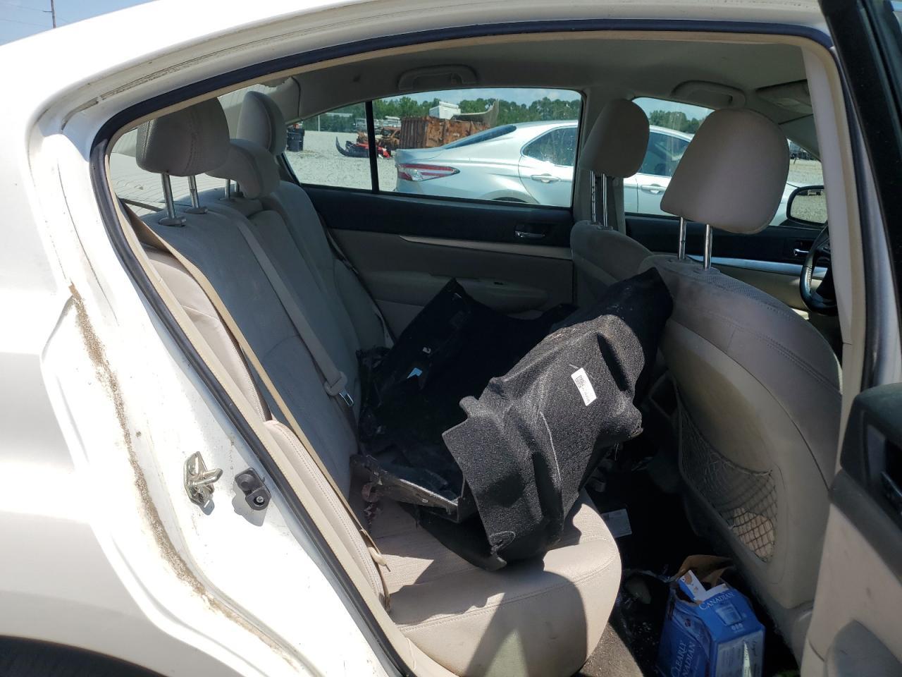2014 SUBARU Legacy
