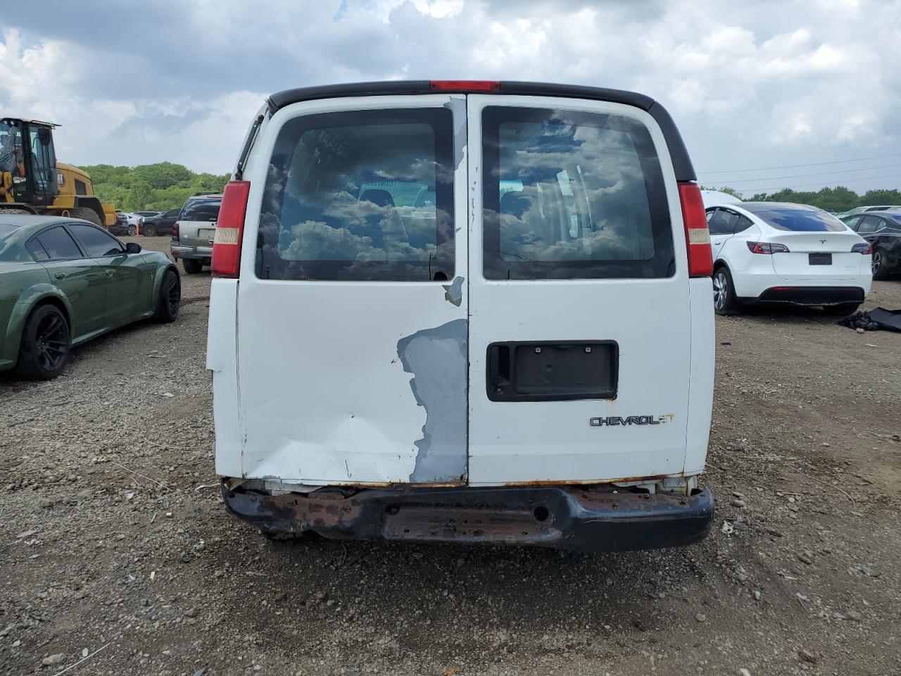 2005 CHEVROLET Express 3500
