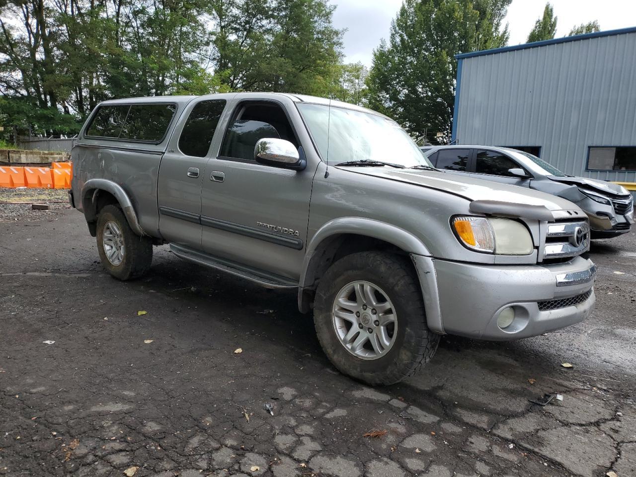 2004 TOYOTA TUNDRA