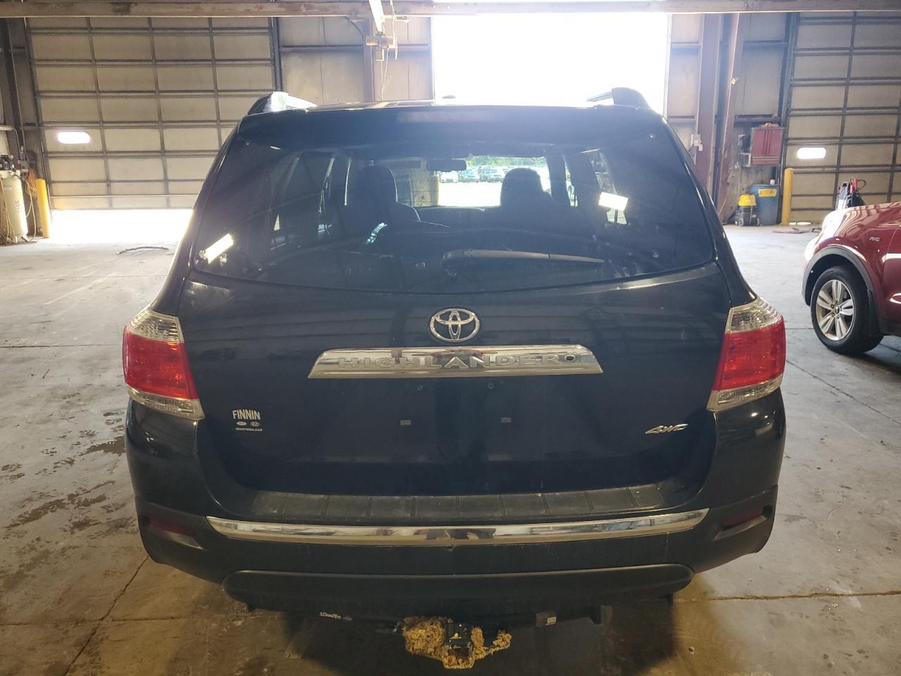 2013 TOYOTA HIGHLANDER