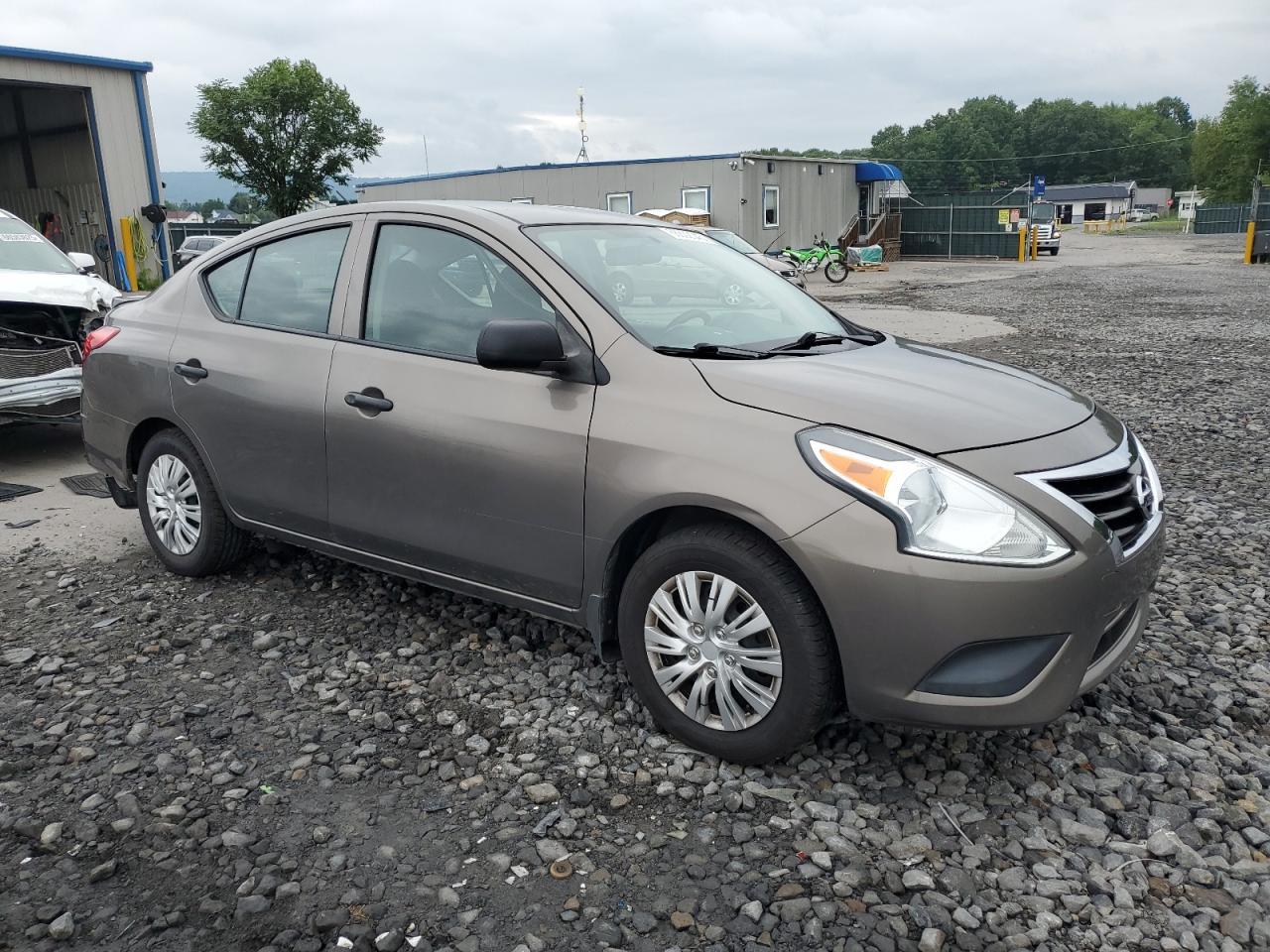2015 NISSAN VERSA