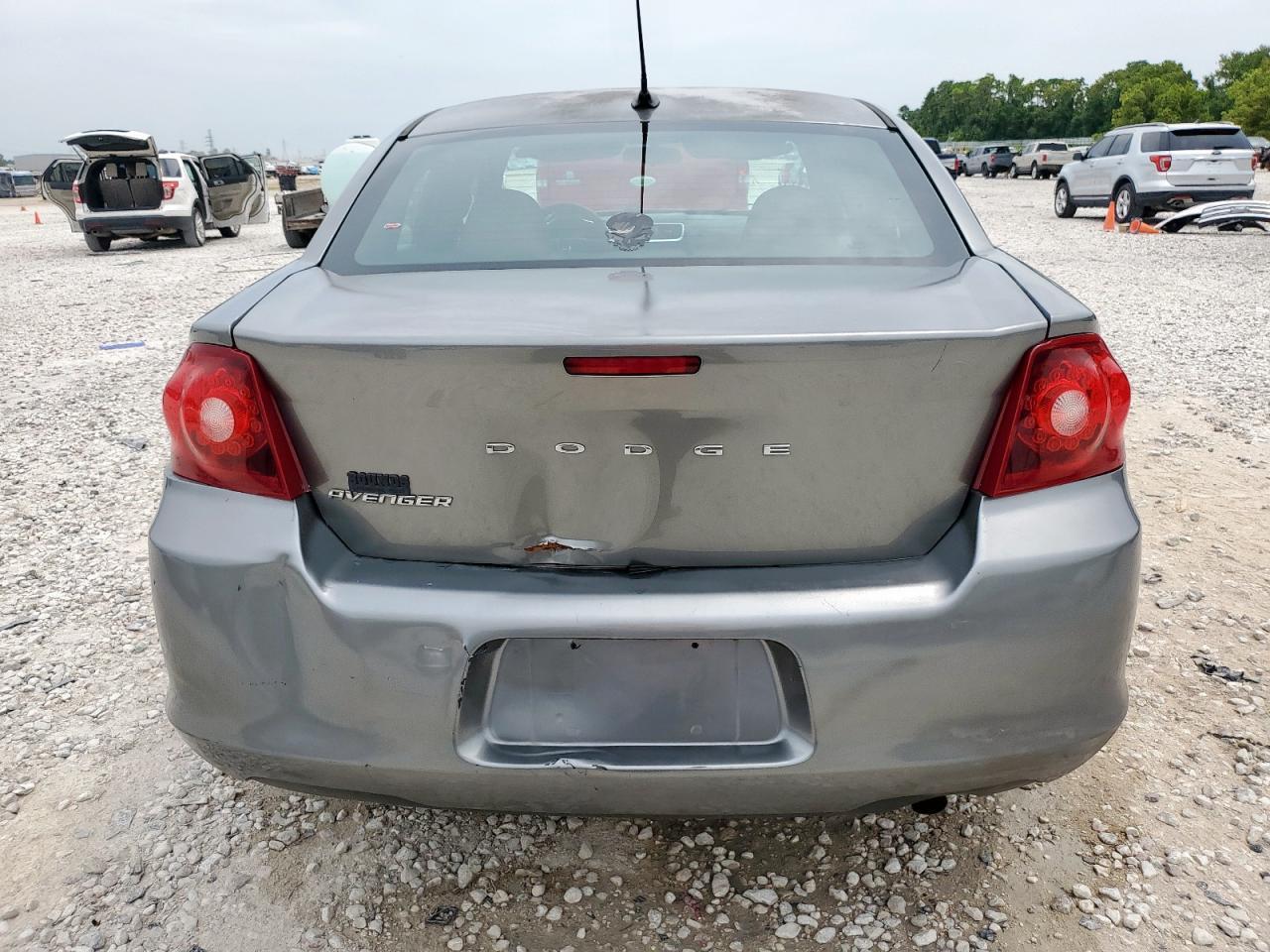 2012 DODGE Avenger