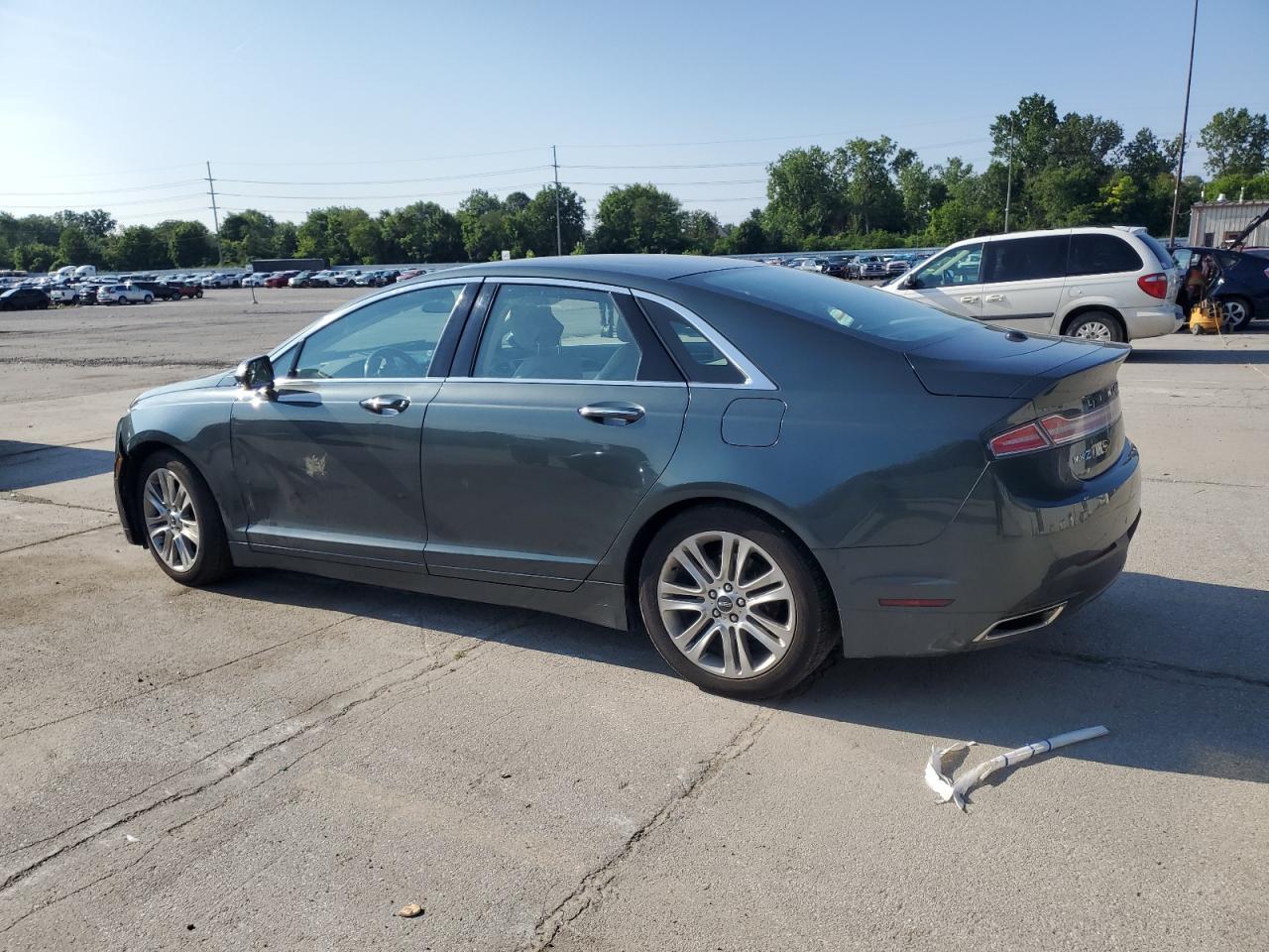 2016 LINCOLN MKZ