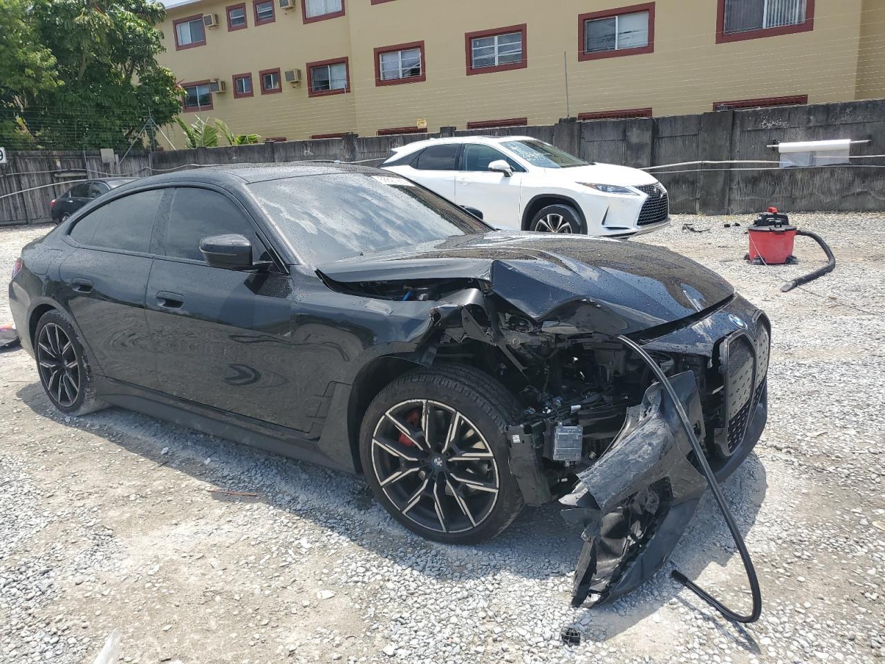 2023 BMW i4