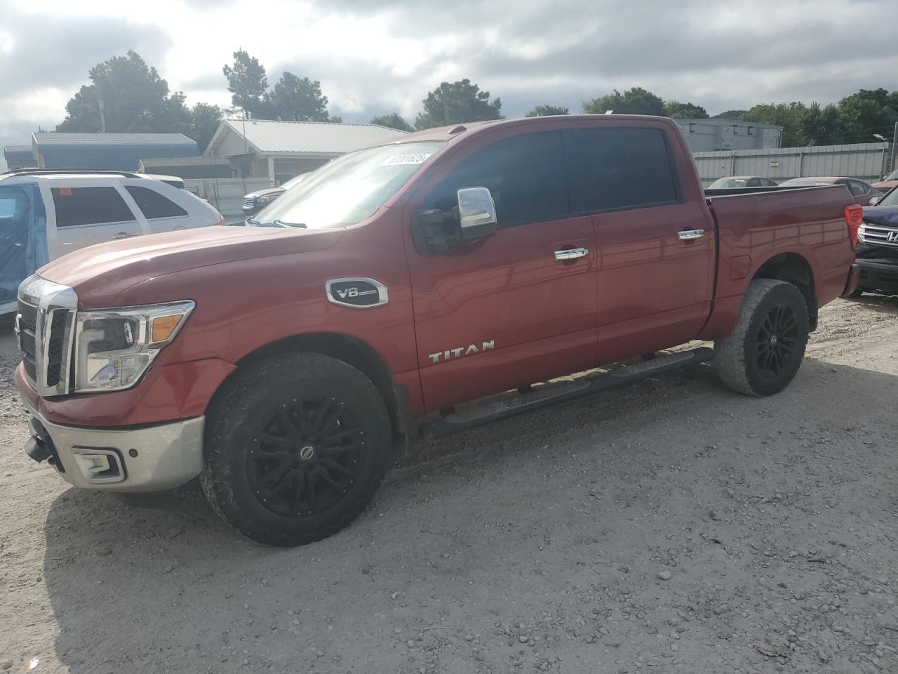 2017 NISSAN Titan