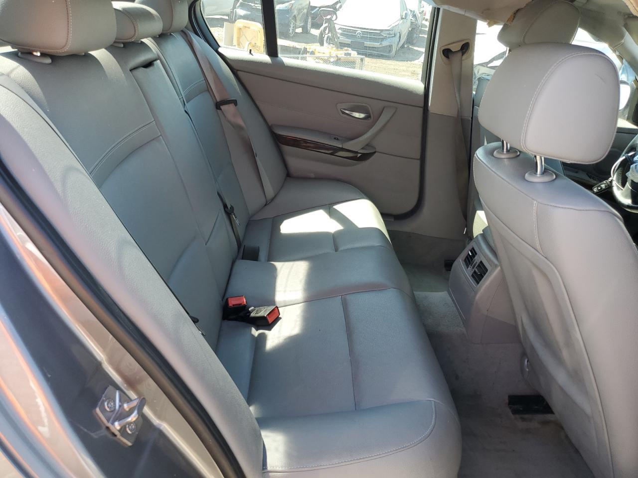 2011 BMW 3 SERIES