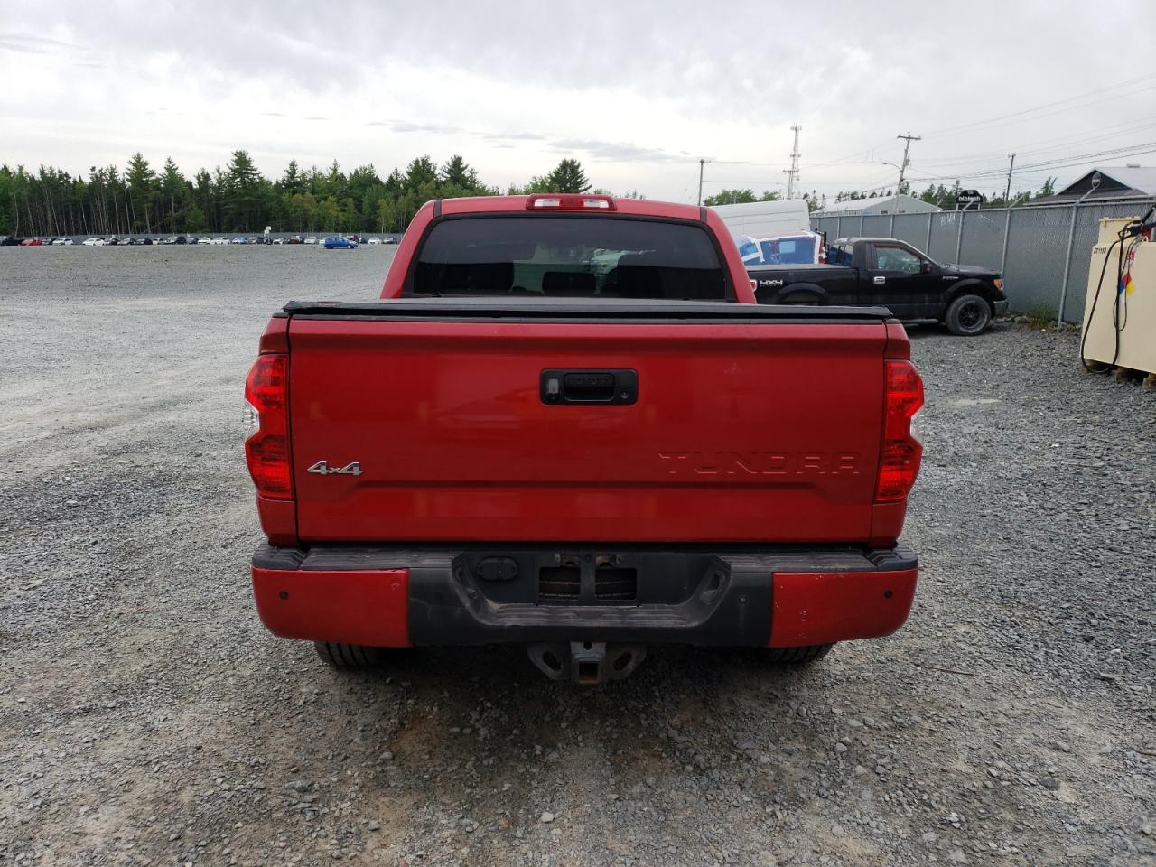 2017 TOYOTA TUNDRA