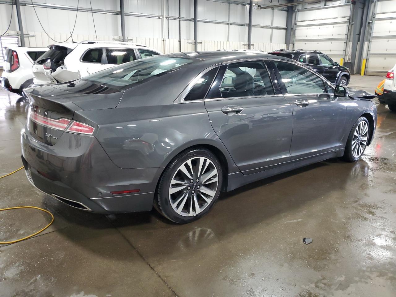 2017 LINCOLN MKZ