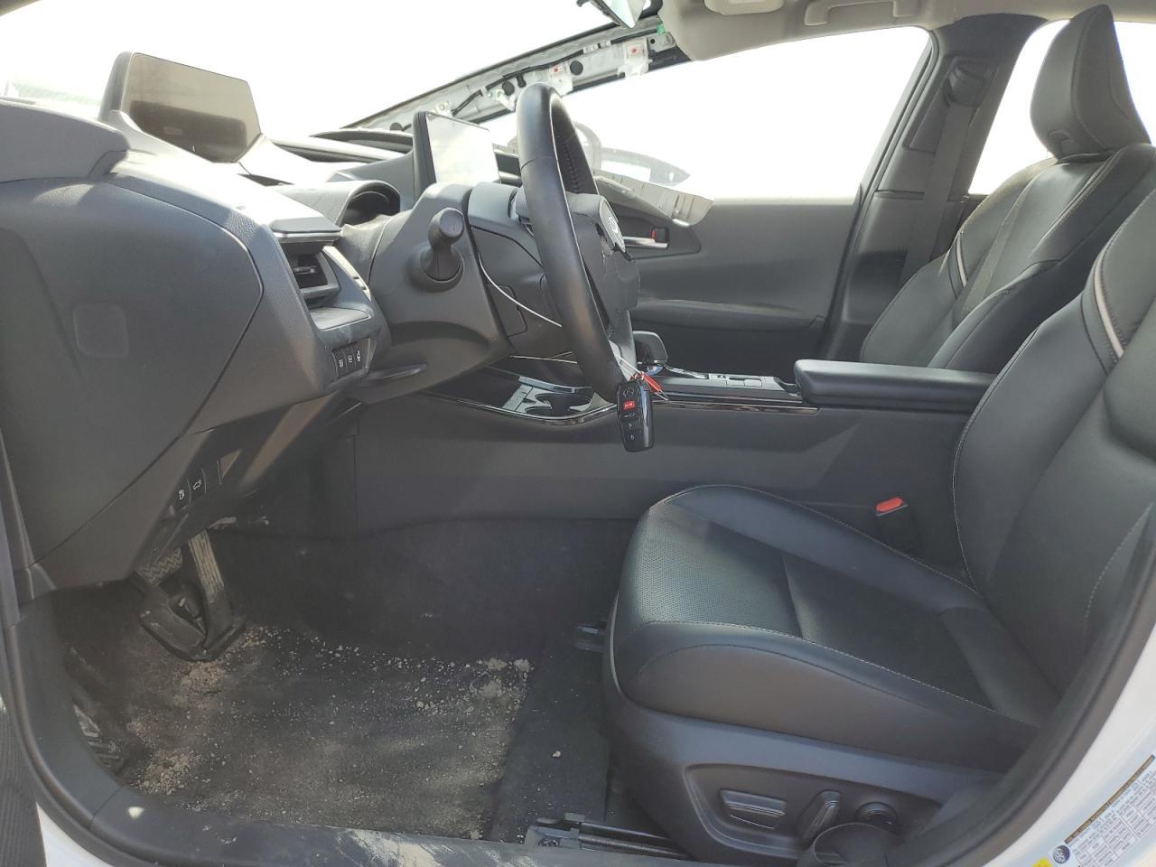 2024 TOYOTA PRIUS