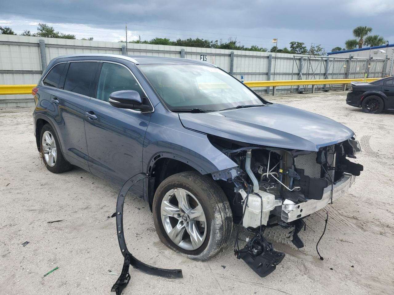 2019 TOYOTA HIGHLANDER