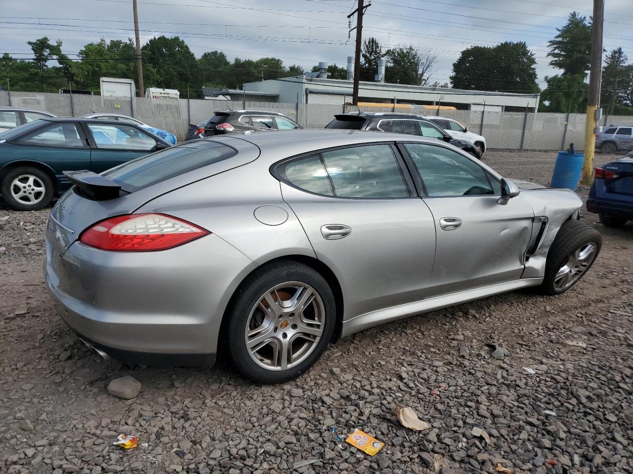2012 PORSCHE Panamera