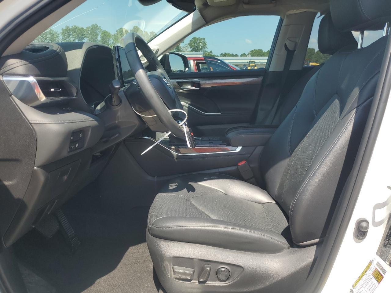 2023 TOYOTA HIGHLANDER