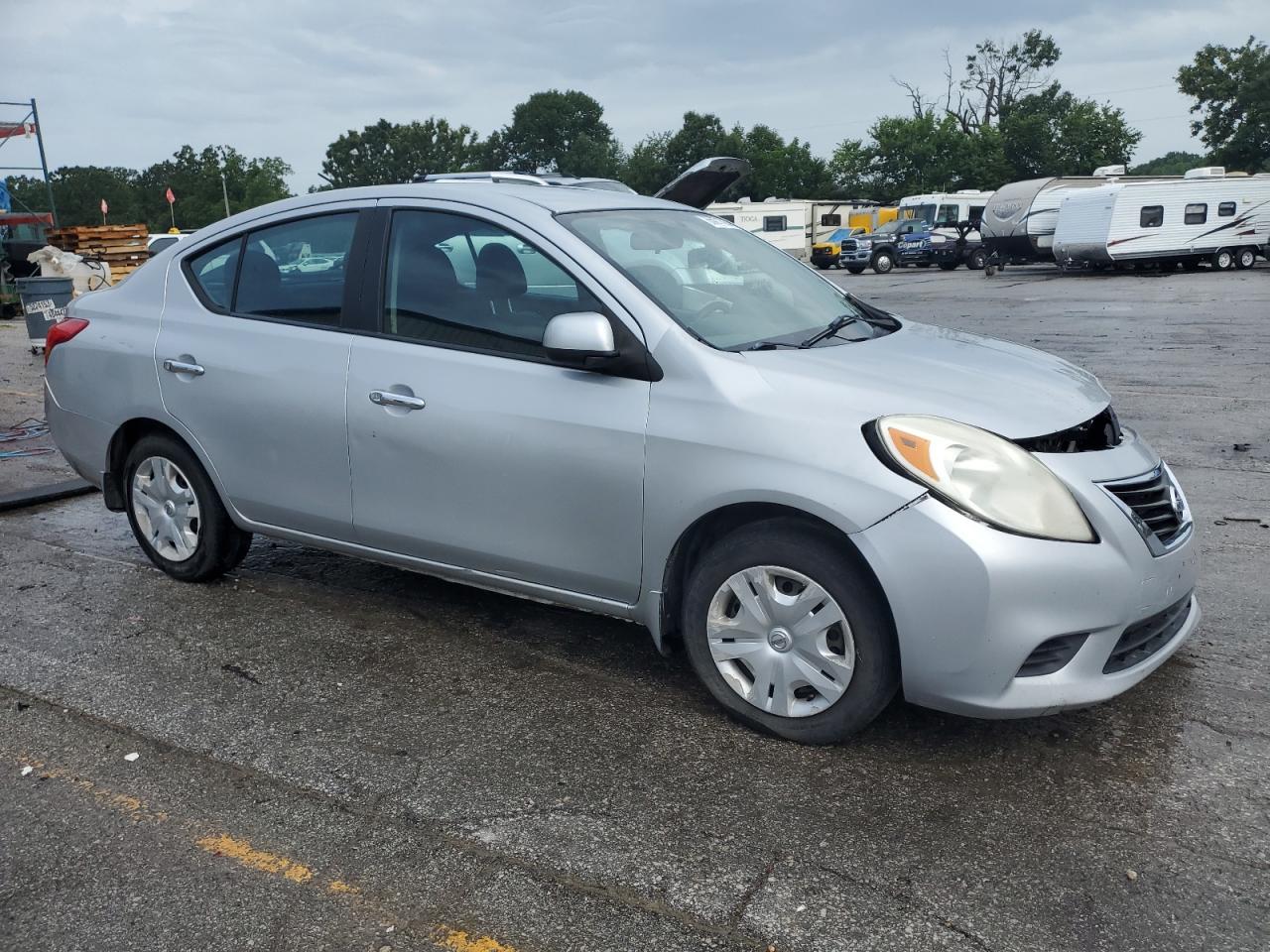 2012 NISSAN VERSA