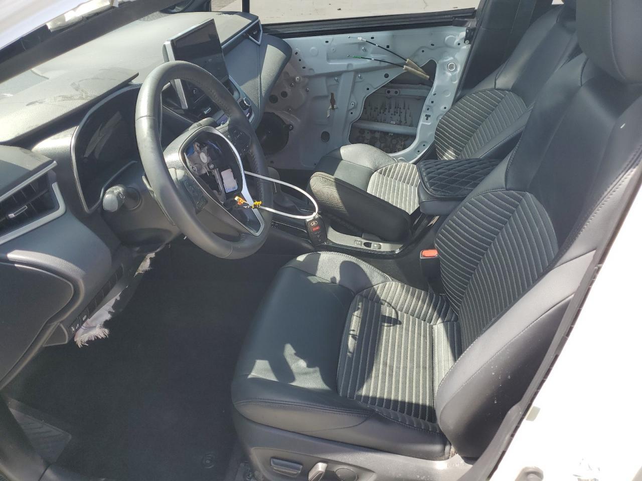 2023 TOYOTA COROLLA