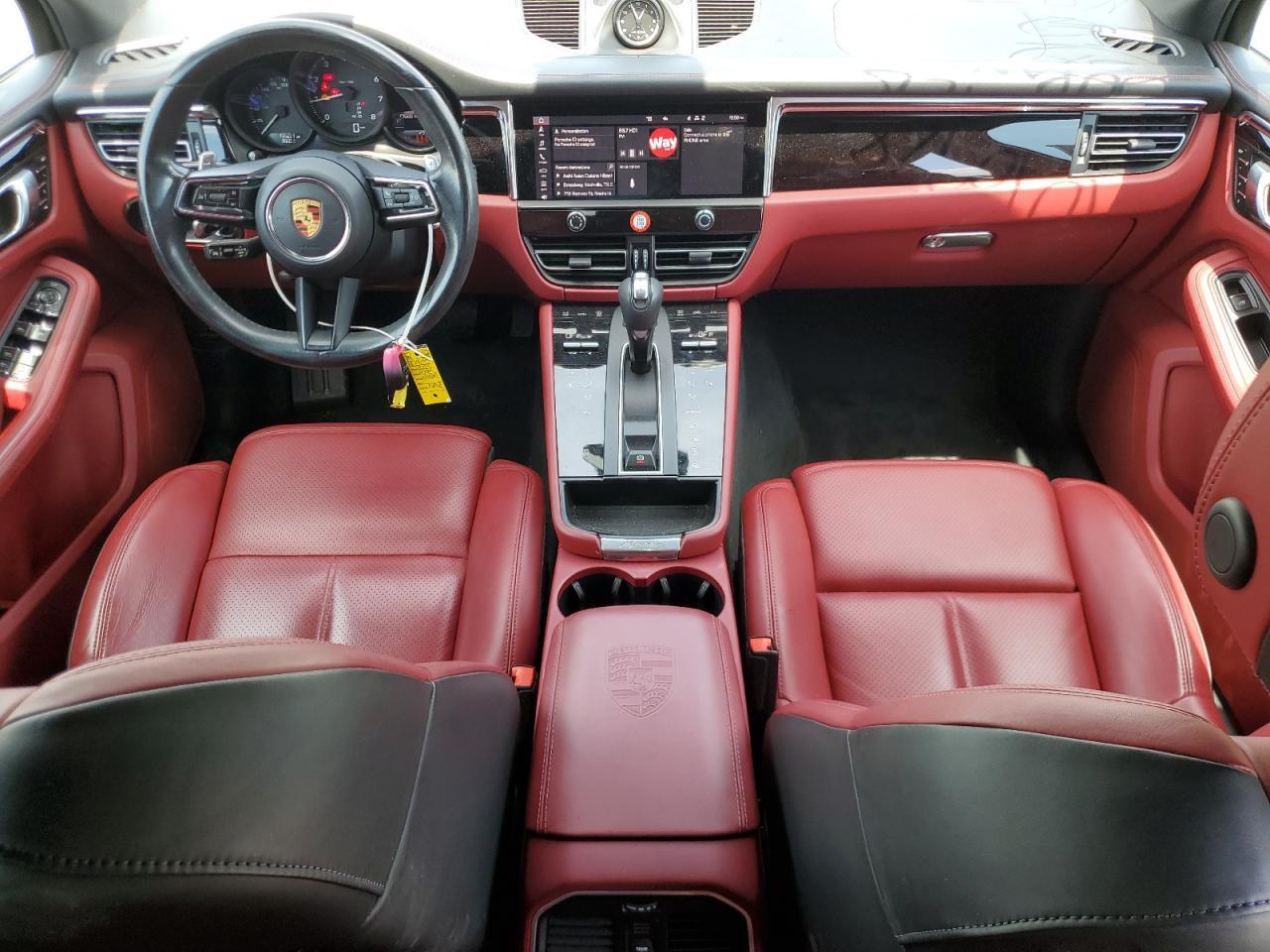 2023 PORSCHE Macan