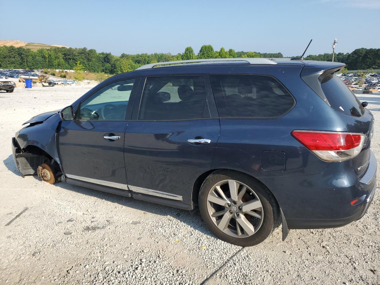 2015 NISSAN PATHFINDER