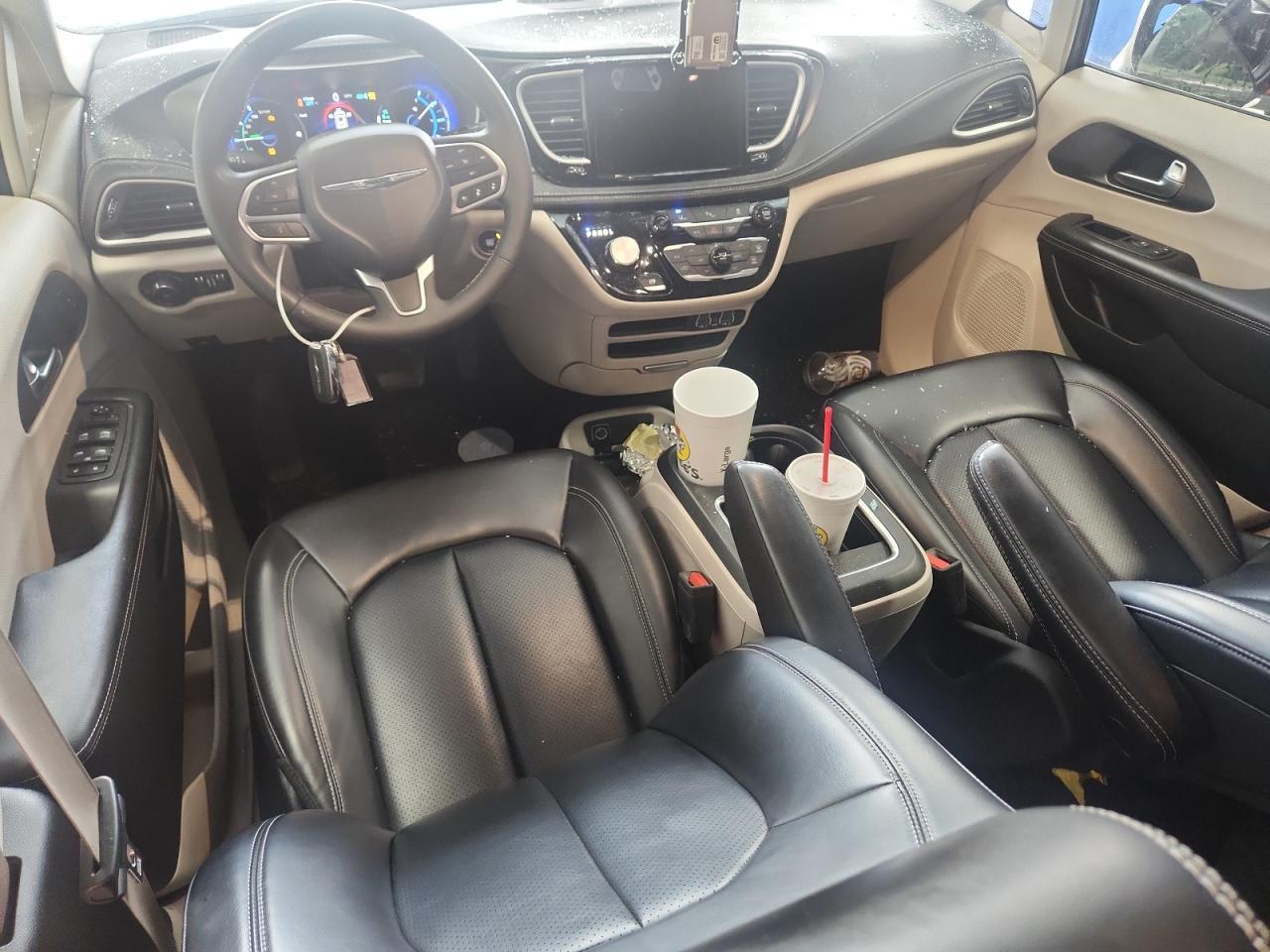 2023 CHRYSLER Pacifica