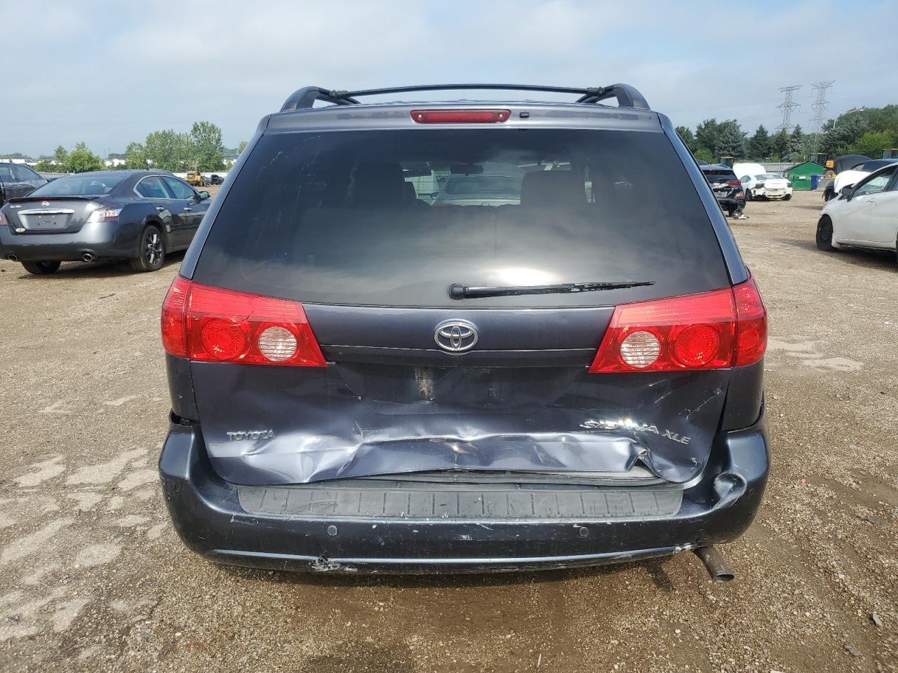 2007 TOYOTA SIENNA