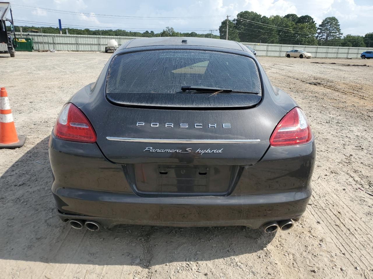 2012 PORSCHE Panamera