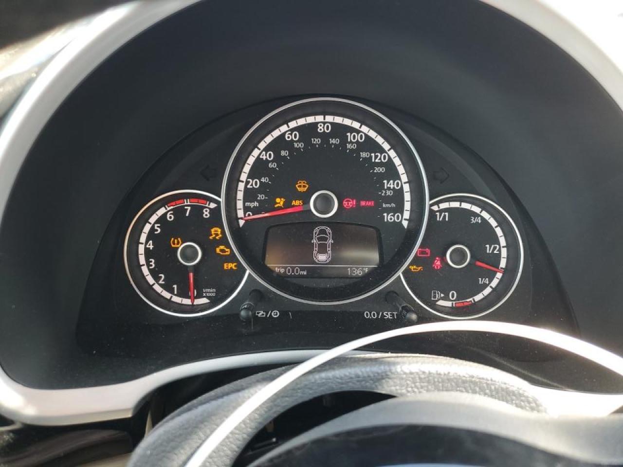 2016 VOLKSWAGEN Beetle