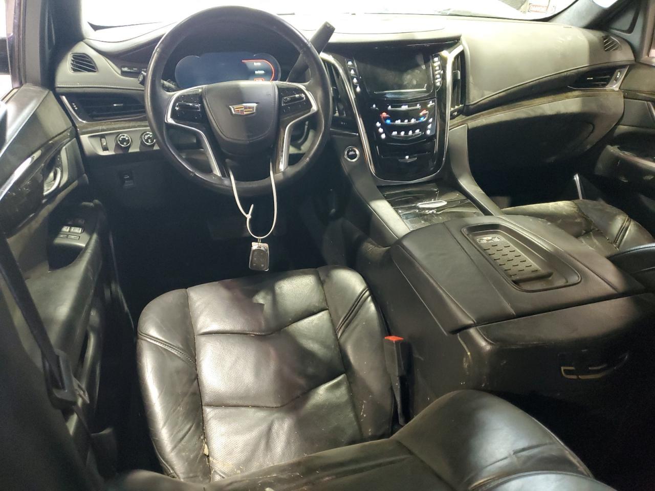 2017 CADILLAC Escalade ESV
