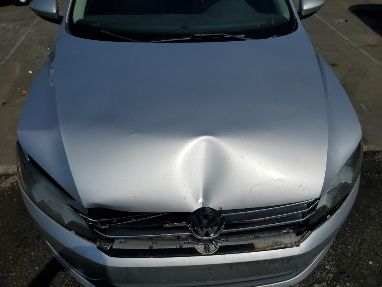 2012 VOLKSWAGEN Passat