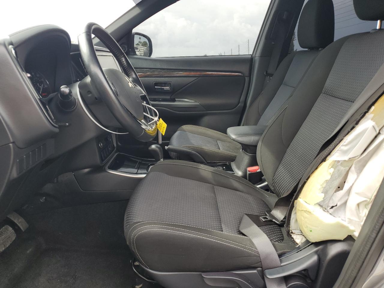 2018 MITSUBISHI outlander