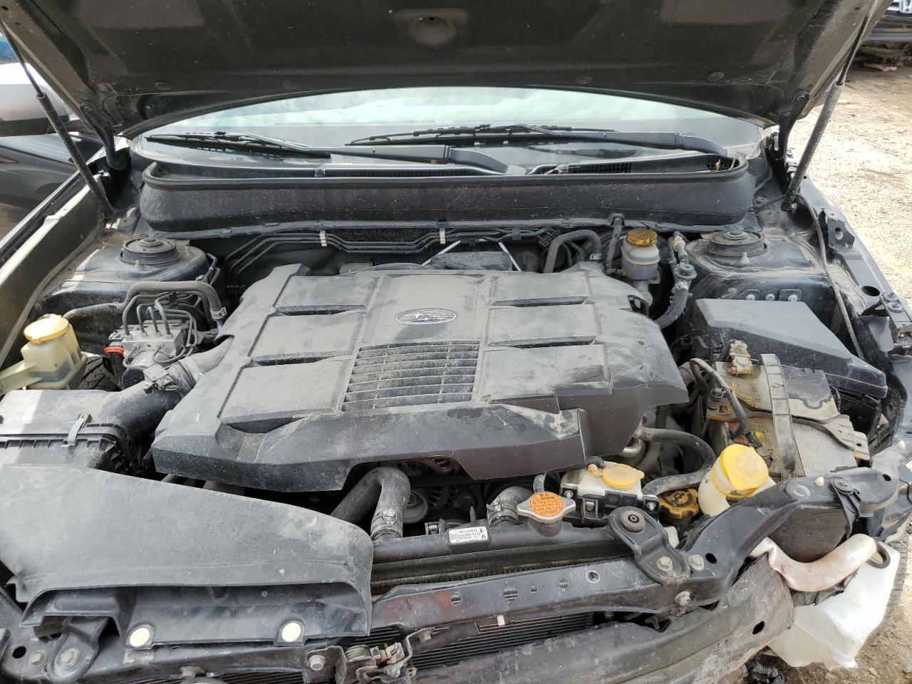2013 SUBARU Outback
